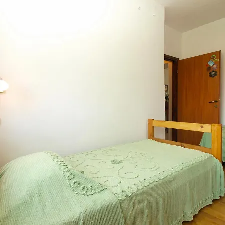 Orieta 1589 Apartment Pula